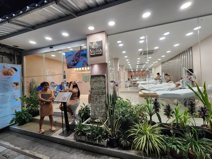 Best massage in Phuket — relaxing spa massage therapy session